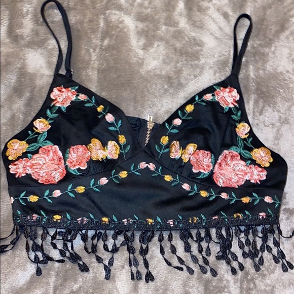 Top - Picture 2 of 2